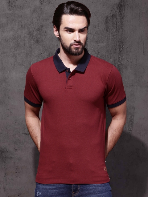 

Roadster Men Maroon Solid Polo Collar T-shirt