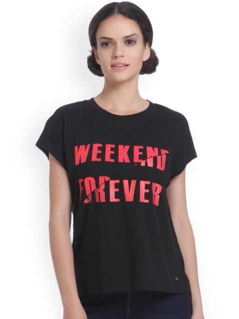 

ONLY Women Black Printed Round Neck T-shirt