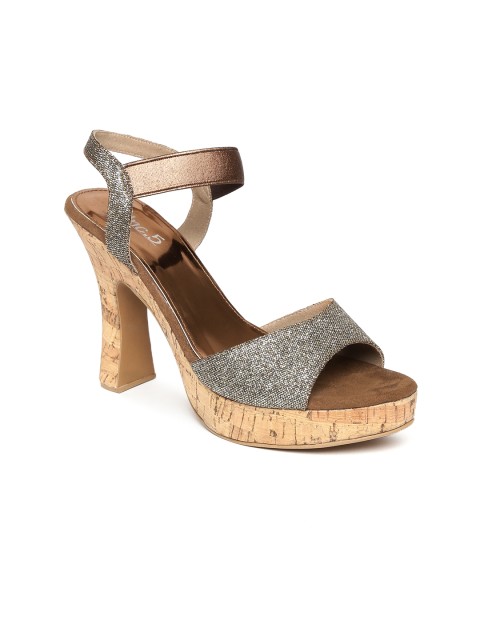 

Inc 5 Women Bronze-Toned Shimmer Sandals