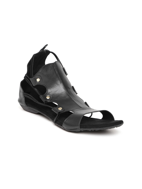 

Inc 5 Women Black Flats