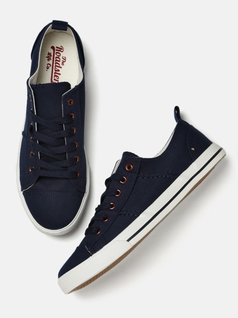 

Roadster Men Navy Blue Sneakers