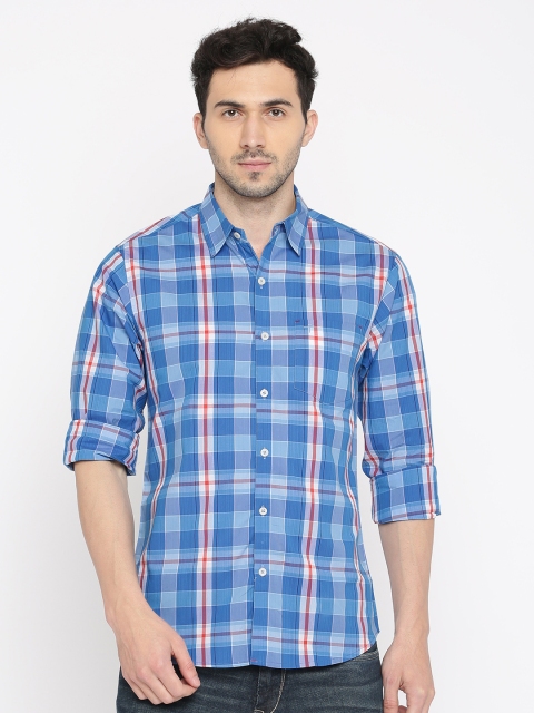 

PIVOTO Men Blue & White Slim Fit Checked Casual Shirt