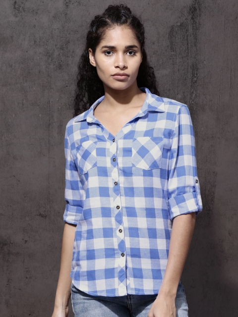 

Roadster Women Blue & White Slim Fit Checked Casual Shirt