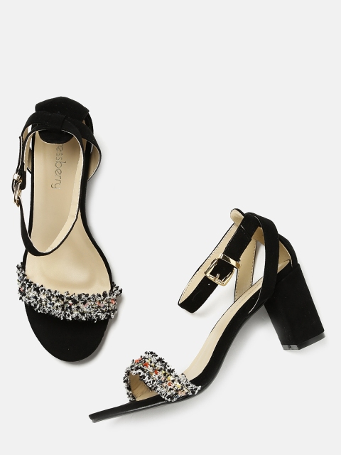 

DressBerry Women Black & Off-White Woven Design Heels