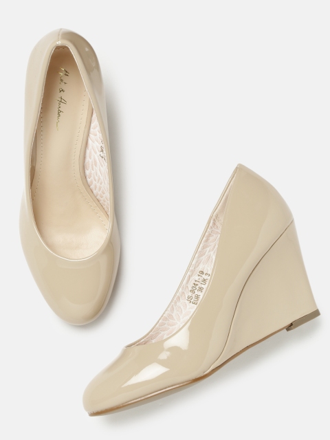 

Mast & Harbour Women Beige Solid Pumps