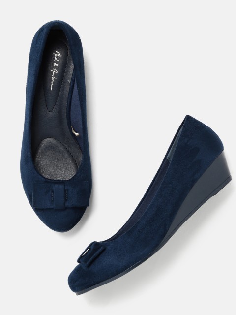 

Mast & Harbour Women Navy Blue Solid Pumps