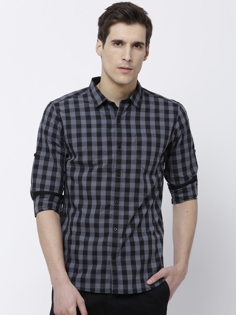 

HIGHLANDER Men Black & Grey Slim Fit Checked Casual Shirt