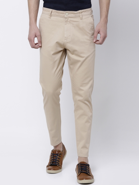 

HIGHLANDER Men Beige Tapered Fit Solid Chinos