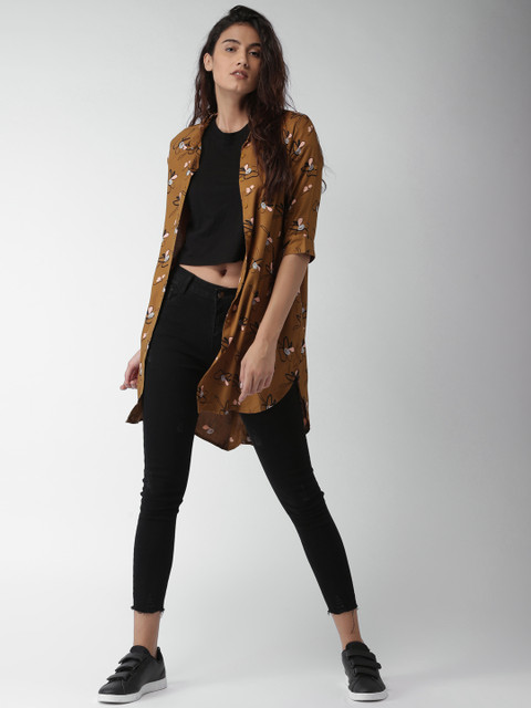 

Mast & Harbour Women Black Regular Fit Mid-Rise Low Distress Cropped Jeans