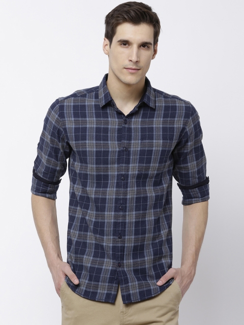 

LOCOMOTIVE Men Navy Blue Slim Fit Checked Casual Shirt