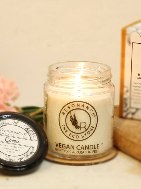 

Resonance White Cocoa Scented Candle