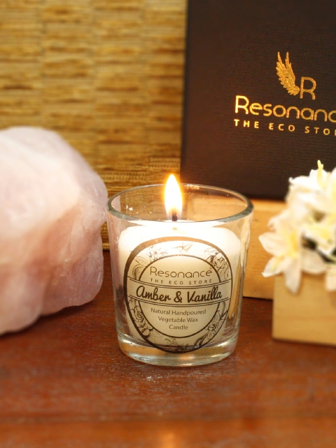 

Resonance Set of 2 Amber & Vanilla Scented Candles, White