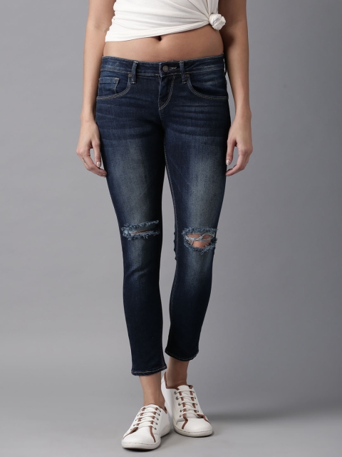 

HERE&NOW Women Blue Skinny Fit Mid-Rise Slash Knee Stretchable Cropped Jeans