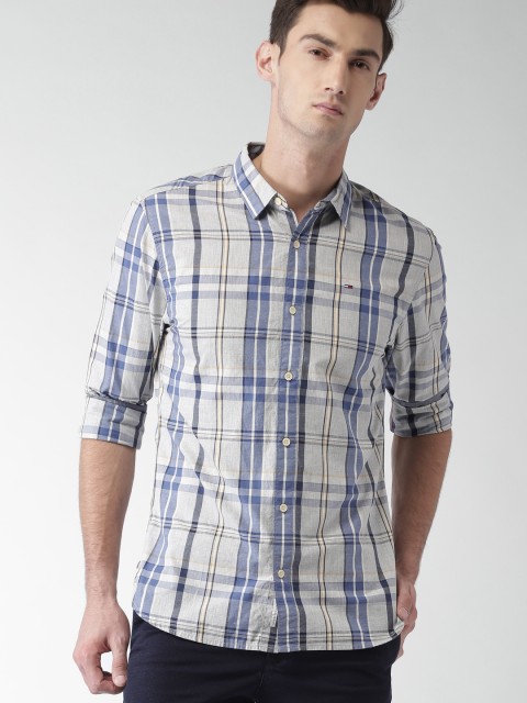 

Tommy Hilfiger Men Grey & Blue Regular Fit Checked Casual Shirt