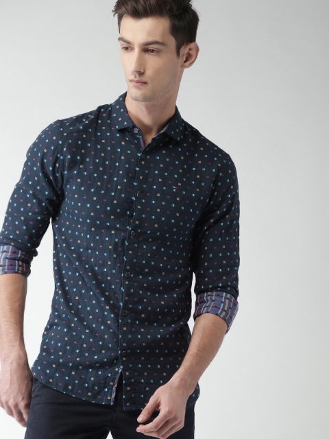 

Tommy Hilfiger Men Navy Blue Slim Fit Printed Casual Shirt