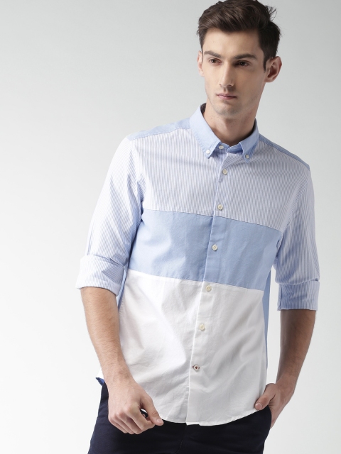 

Tommy Hilfiger Men Blue & White Custom Fit Colourblocked Casual Shirt