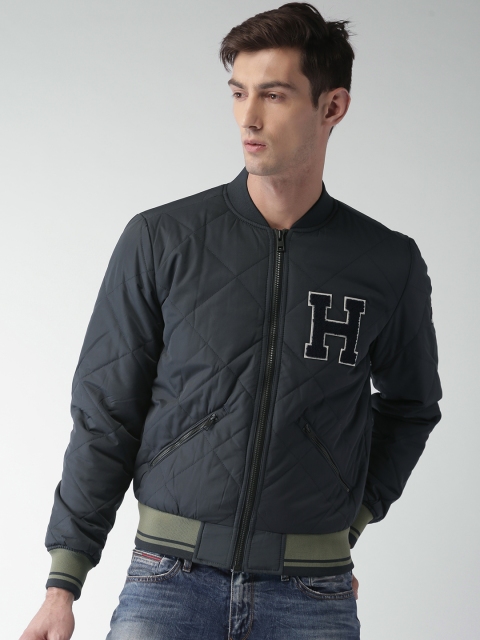 

Tommy Hilfiger Men Charcoal Grey Solid Quilted Jacket