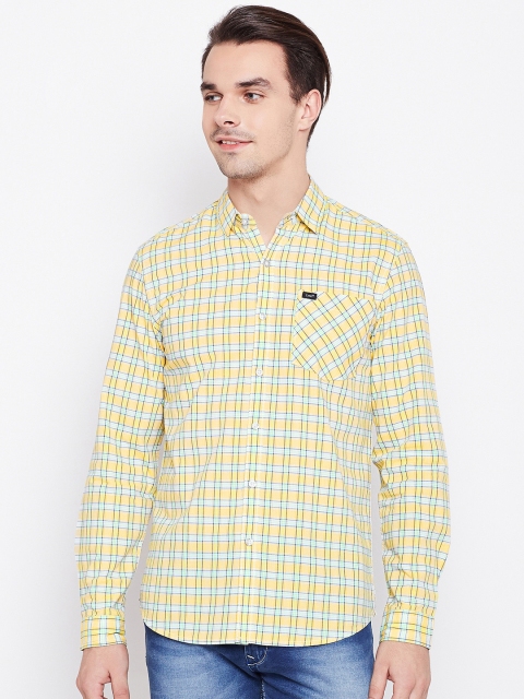 

Lee Men Yellow & Green Slim Fit Checked Casual Shirt