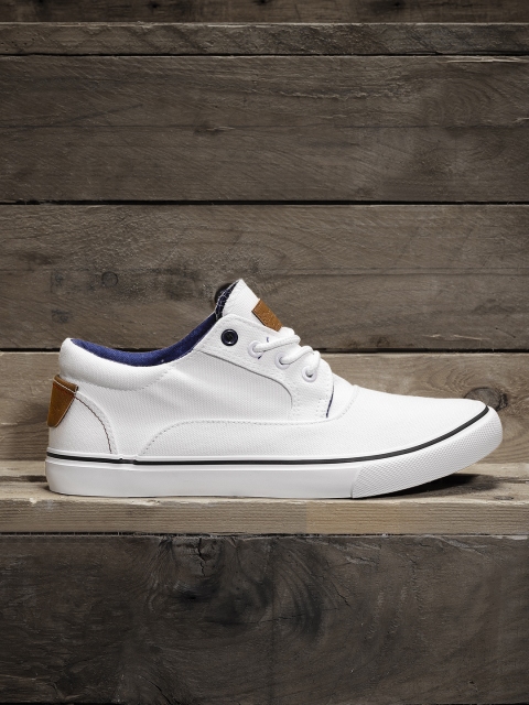 

Roadster Men White Sneakers