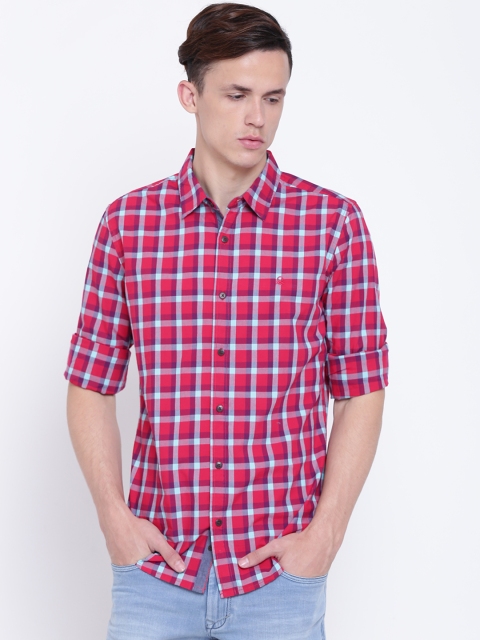 

United Colors of Benetton Men Red Slim Fit Checked Casual Shirt