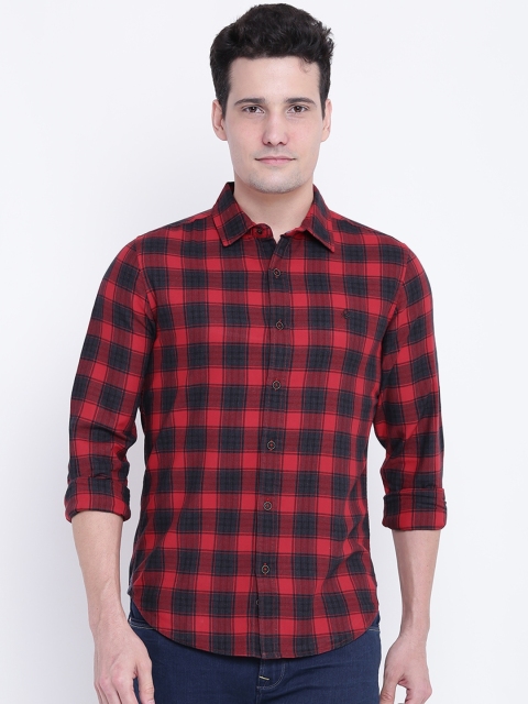 

United Colors of Benetton Men Red & Navy Blue Slim Fit Checked Casual Shirt