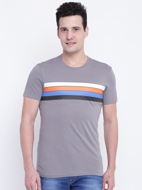 

United Colors of Benetton Men Grey Striped Round Neck T-shirt