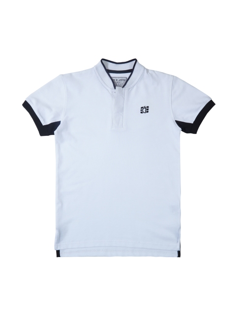 

Gini and Jony Boys White Solid Mandarin Collar T-shirt