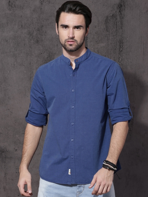 

Roadster Men Blue Slim Fit Solid Casual Shirt
