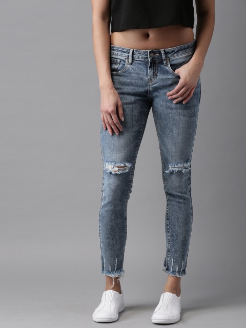 

HERE&NOW Women Blue Skinny Fit Mid-Rise Cropped Slash Knee Stretchable Jeans