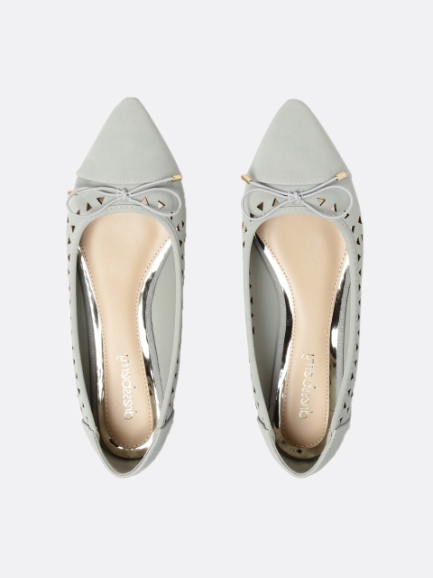 

DressBerry Women Grey Solid Ballerinas