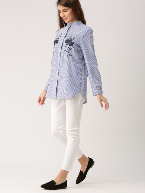 

DressBerry Women Blue & White Regular Fit Striped Casual Shirt