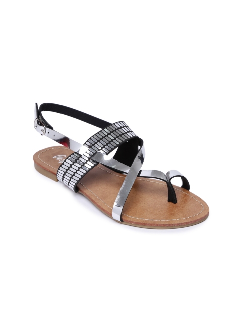 

People Women Silver-Toned One-Toe Flats