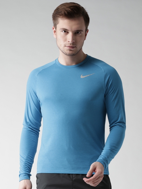 

Nike Men Blue AS BRT LS TAILWI Solid Round Neck Running T-shirt