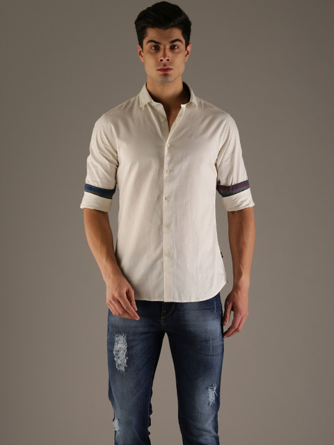 

Flying Machine Men Off-White Slim Fit Self Design Casual Shirt