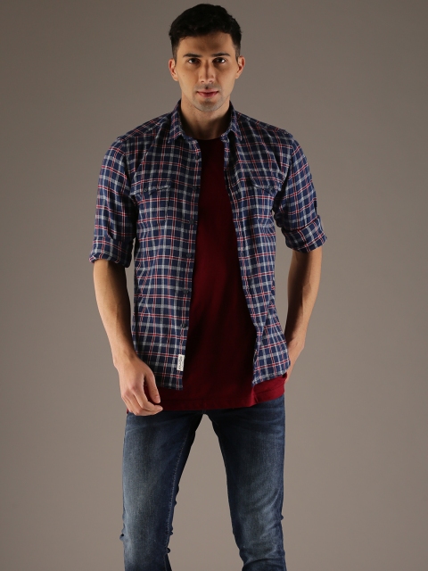 

Flying Machine Men Navy Blue & Maroon Regular Fit Checked Casual Shirt