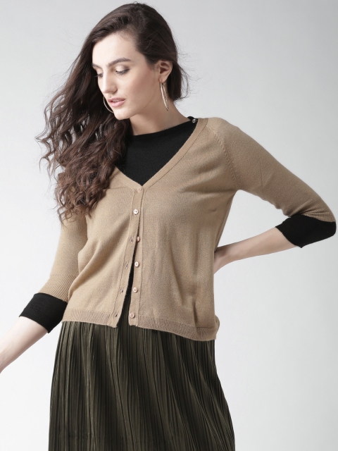 

Species Women Beige Solid Cardigan
