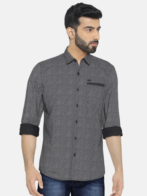 

Wrangler Men Black Slim Fit Printed Casual Shirt