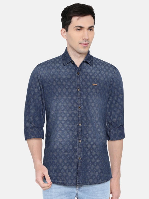 

Wrangler Men Blue Standard Slim Fit Self-Design Casual Shirt