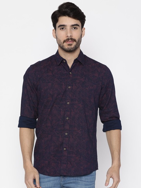 

Wrangler Men Navy Blue & Pink Regular Fit Printed Casual Shirt
