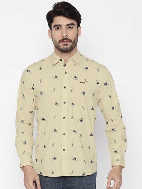 

Wrangler Men Cream-Coloured Regular Fit Printed Casual Shirt