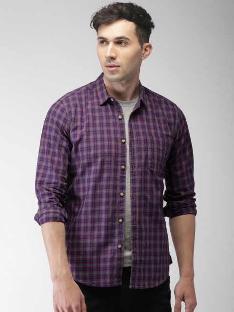 

Harvard Men Grey & Pink Regular Fit Checked Casual Shirt