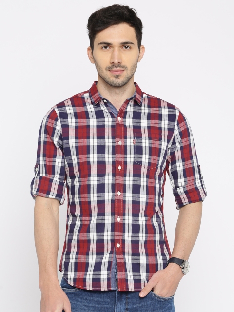 

Levis Men Red & Navy Blue Slim Fit Checked Casual Shirt