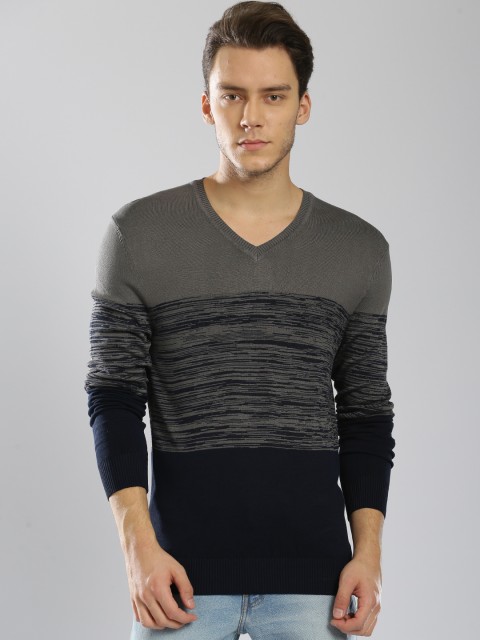 

Levis Men Navy Blue & Grey Self Design Pullover