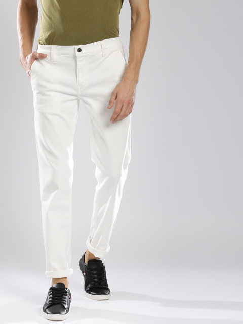 

Levis Men White Regular Fit Mid-Rise Clean Look Stretchable Jeans, Na