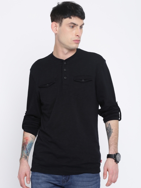 

Levis Men Black Solid Henley T-shirt