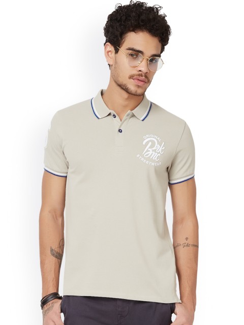 

Breakbounce Men Grey Solid Polo Collar Regular Fit T-shirt