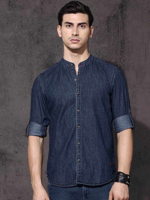 

Roadster Men Blue Regular Fit Faded Casual Shirt