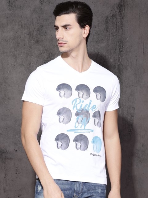 

Roadster Men White Printed V-Neck T-shirt