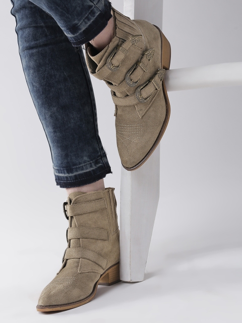 

Roadster Women Olive Brown Solid Heeled Boots