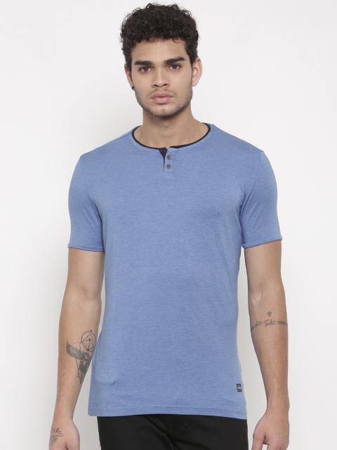 

Status Quo Men Blue Solid Henley Neck T-shirt